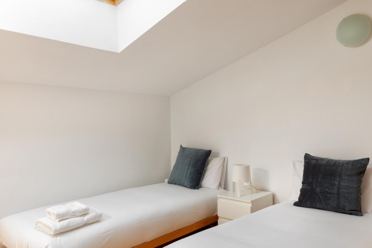 Flateli Cort Reial 7 Daire Girona Dış mekan fotoğraf